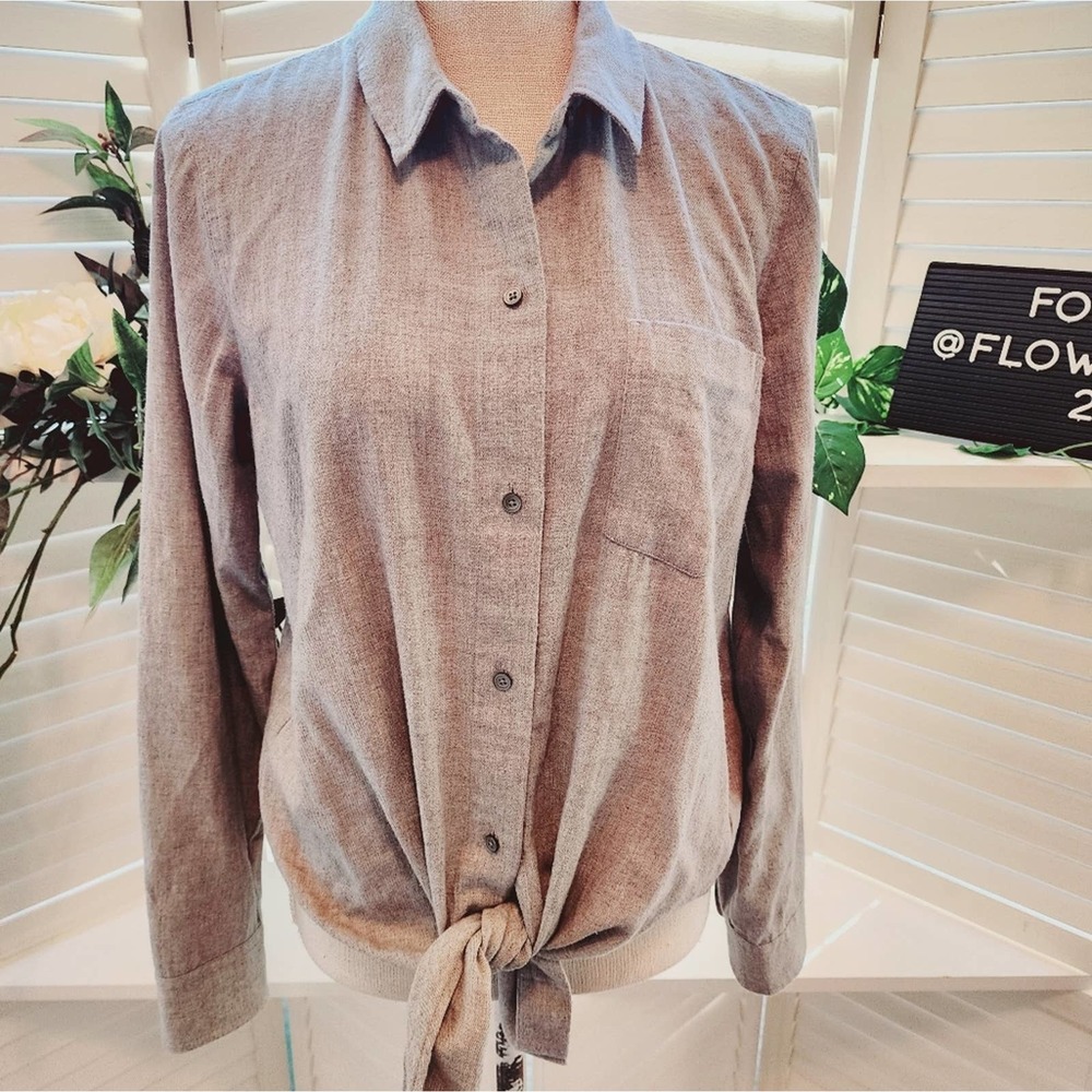 Madewell Gray Large Soft Button Down - image 1